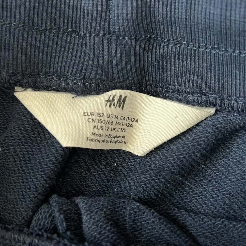 2 x H&M Sweatpant Shorts US 14